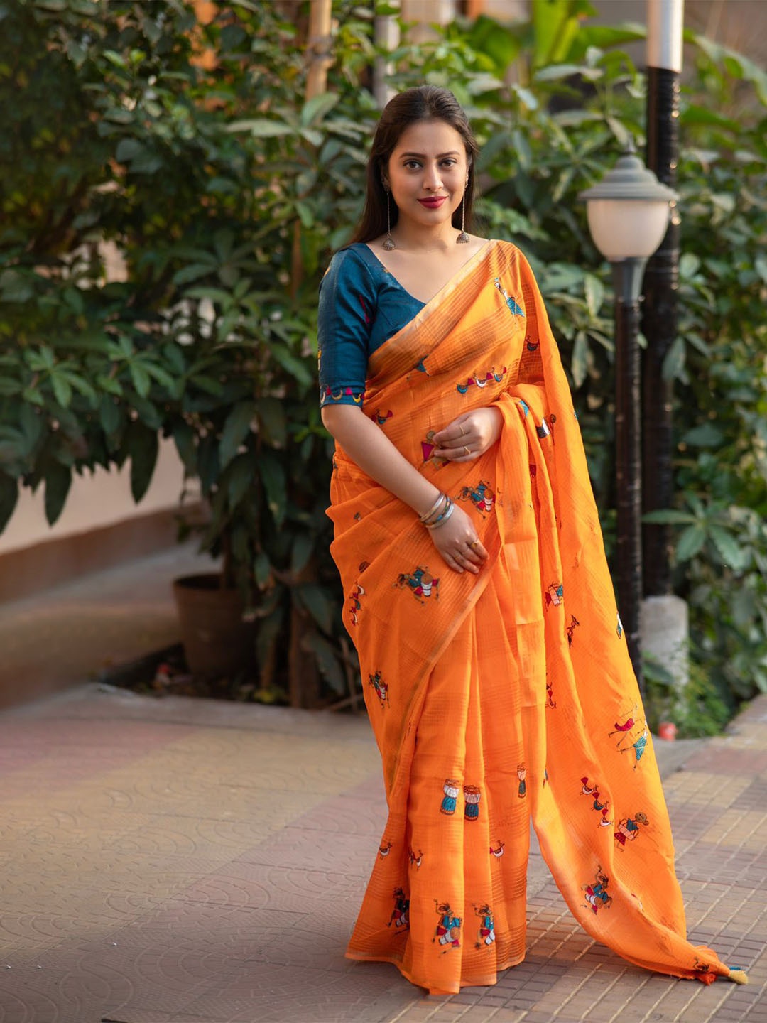 

STAVA CREATION Zari Warli Jute Cotton Kota Saree, Orange