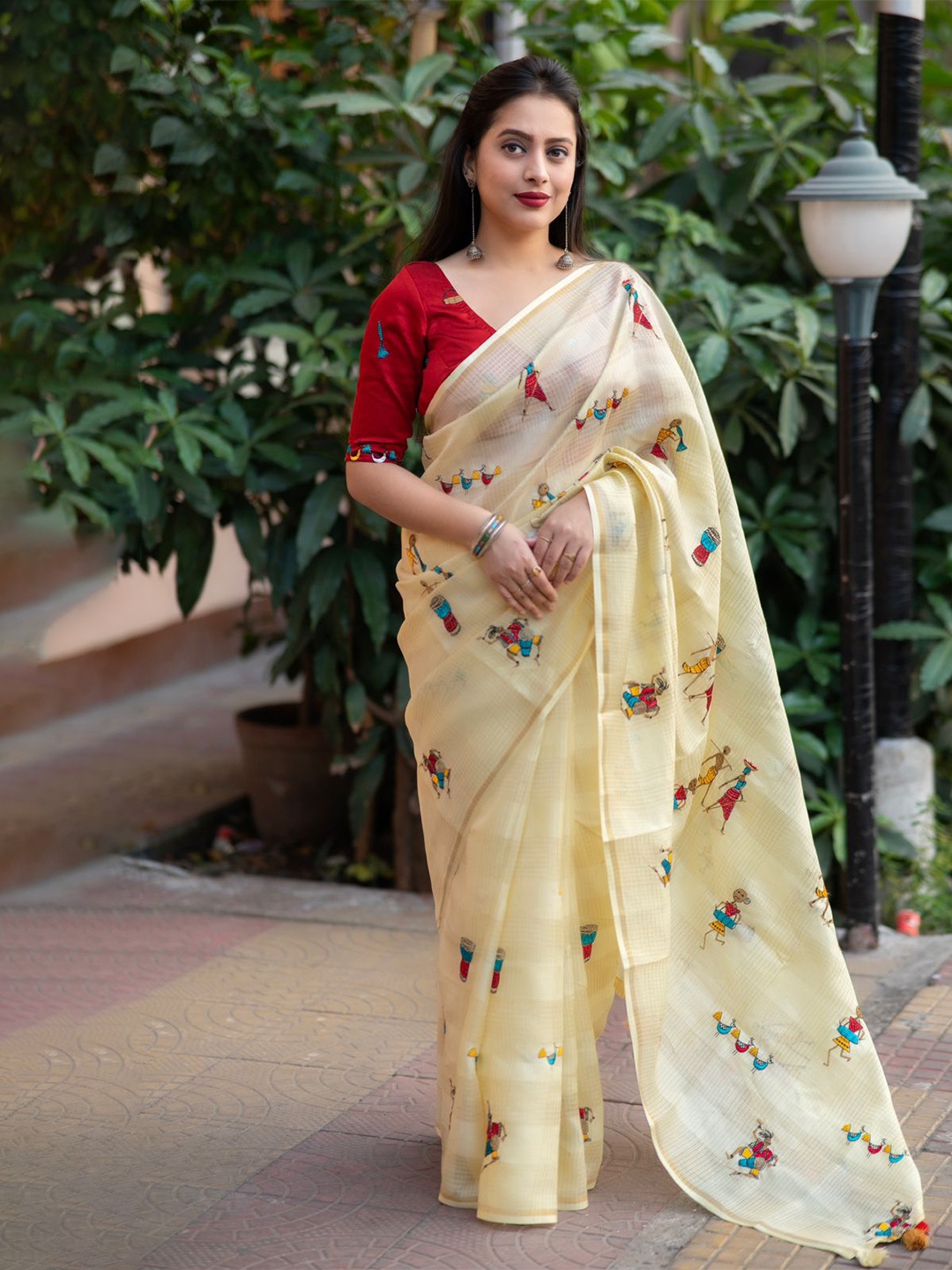 

STAVA CREATION Kalamkari Embroidered Woven Design Jute Cotton Kota Saree, Yellow