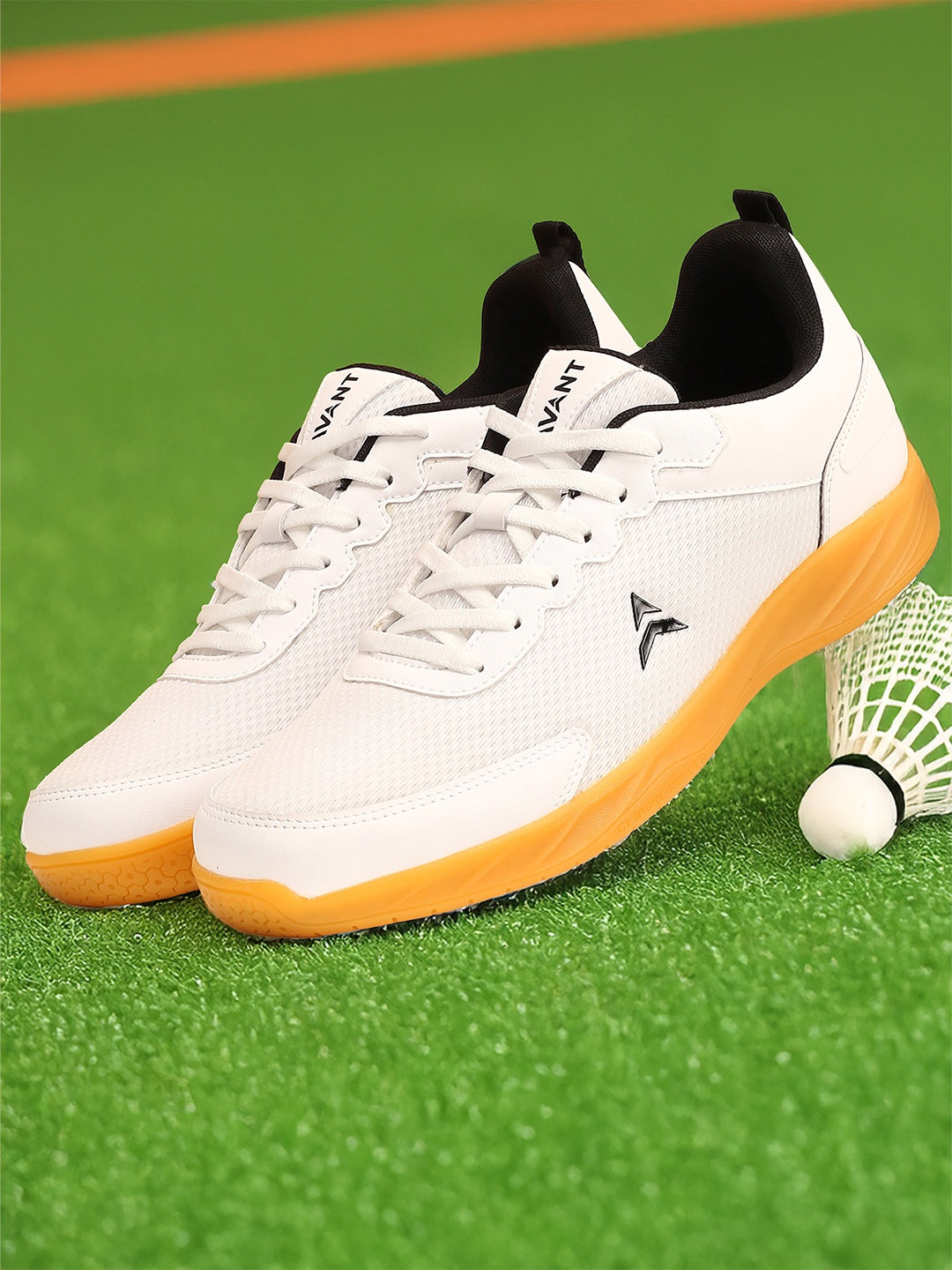 

AVANT Men SwiftEdge Badminton Shoes, White