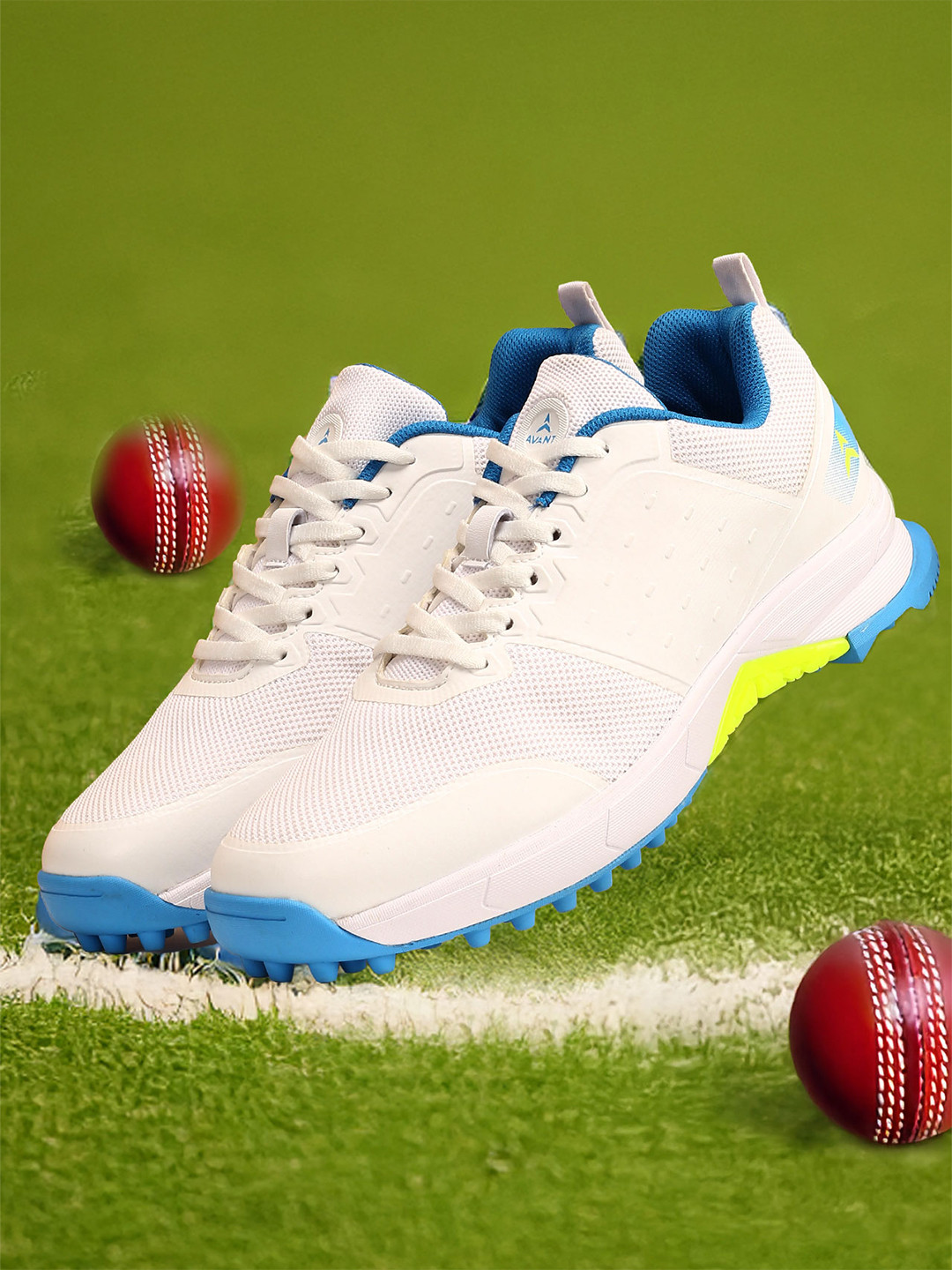 

Avant Men Active Force Cricket Shoes, White
