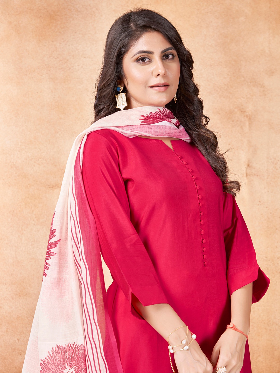 

MOJILAA Roman Silk Straight Kurta with Trousers & Dupatta, Fuchsia