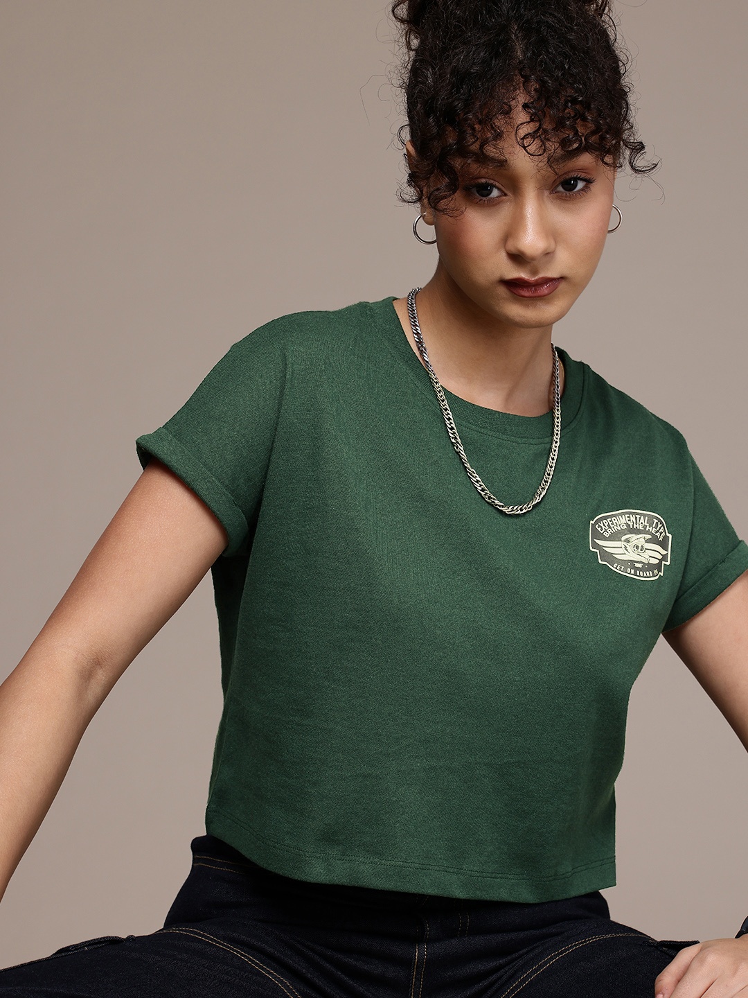 

The Roadster Life Co. Extended Sleeves Boxy Fit Crop T-shirt, Green
