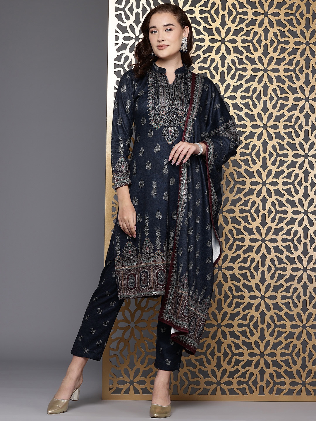 

Cayman Women Ethnic Motifs Printed Regular Pure Wool Kurta with Trousers & Dupatta, Navy blue