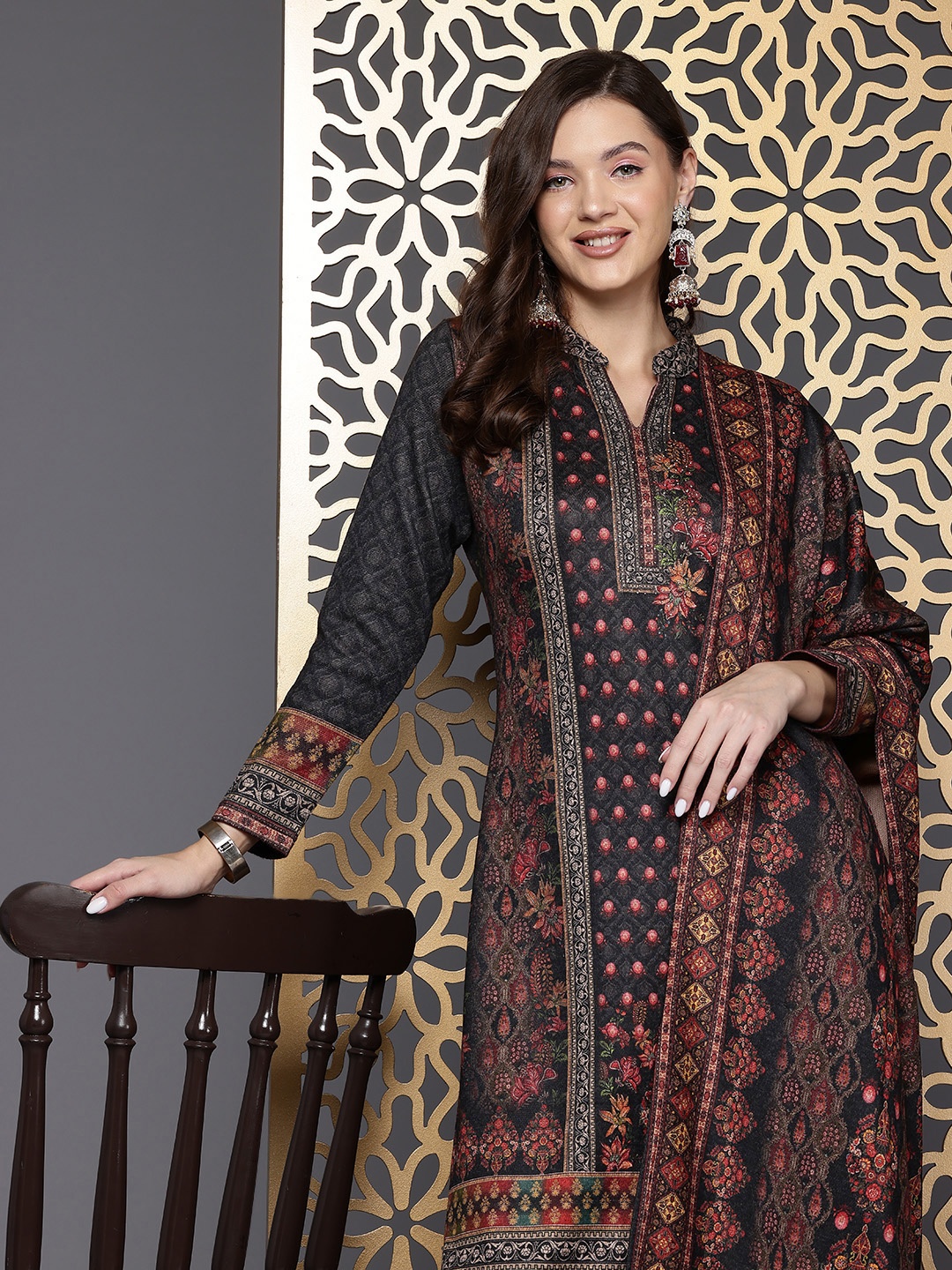 

Cayman Women Ethnic Motifs Printed Regular Pure Wool Kurta with Trousers & Dupatta, Black