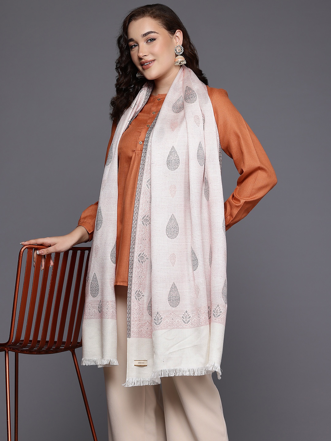 

Cayman Woven Design Woollen Stole, Peach