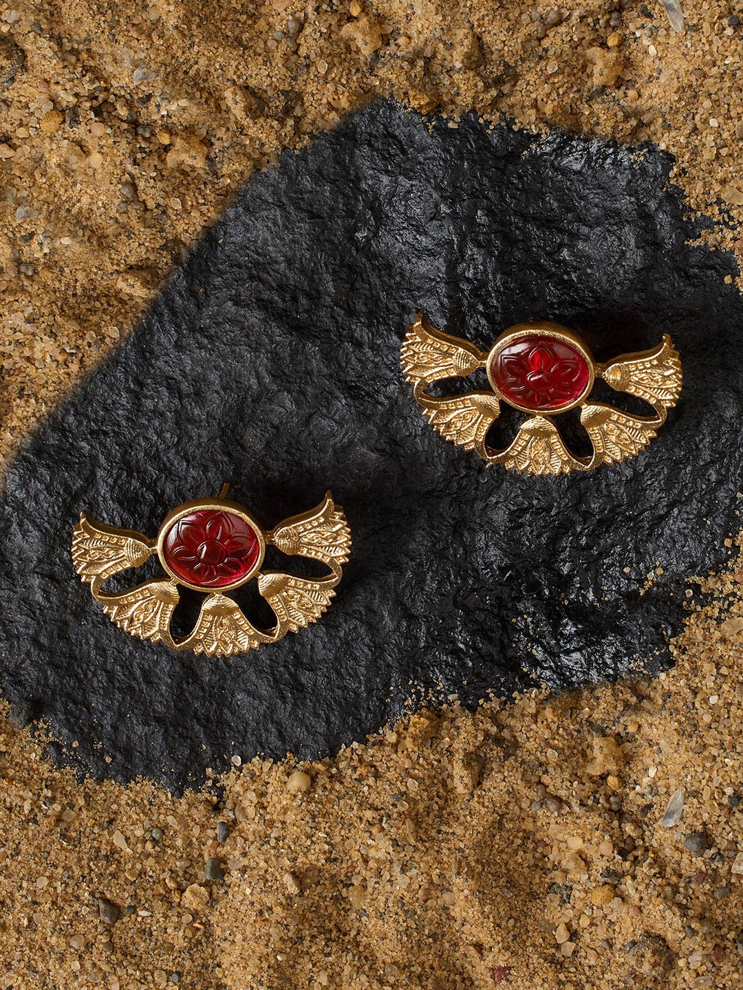 

Zaveri Pearls Gold-Plated Contemporary Shaped Stone Studded Studs
