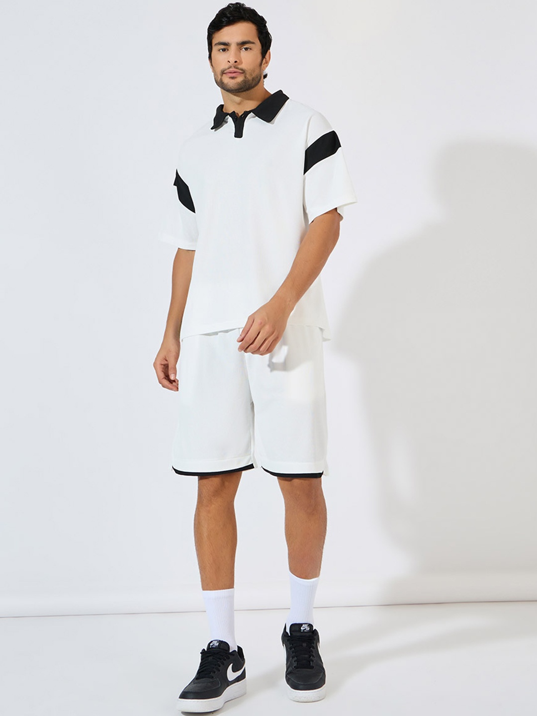 

Styli Polo Collar Colorblocked T-Shirt With Shorts Co-Ords, White