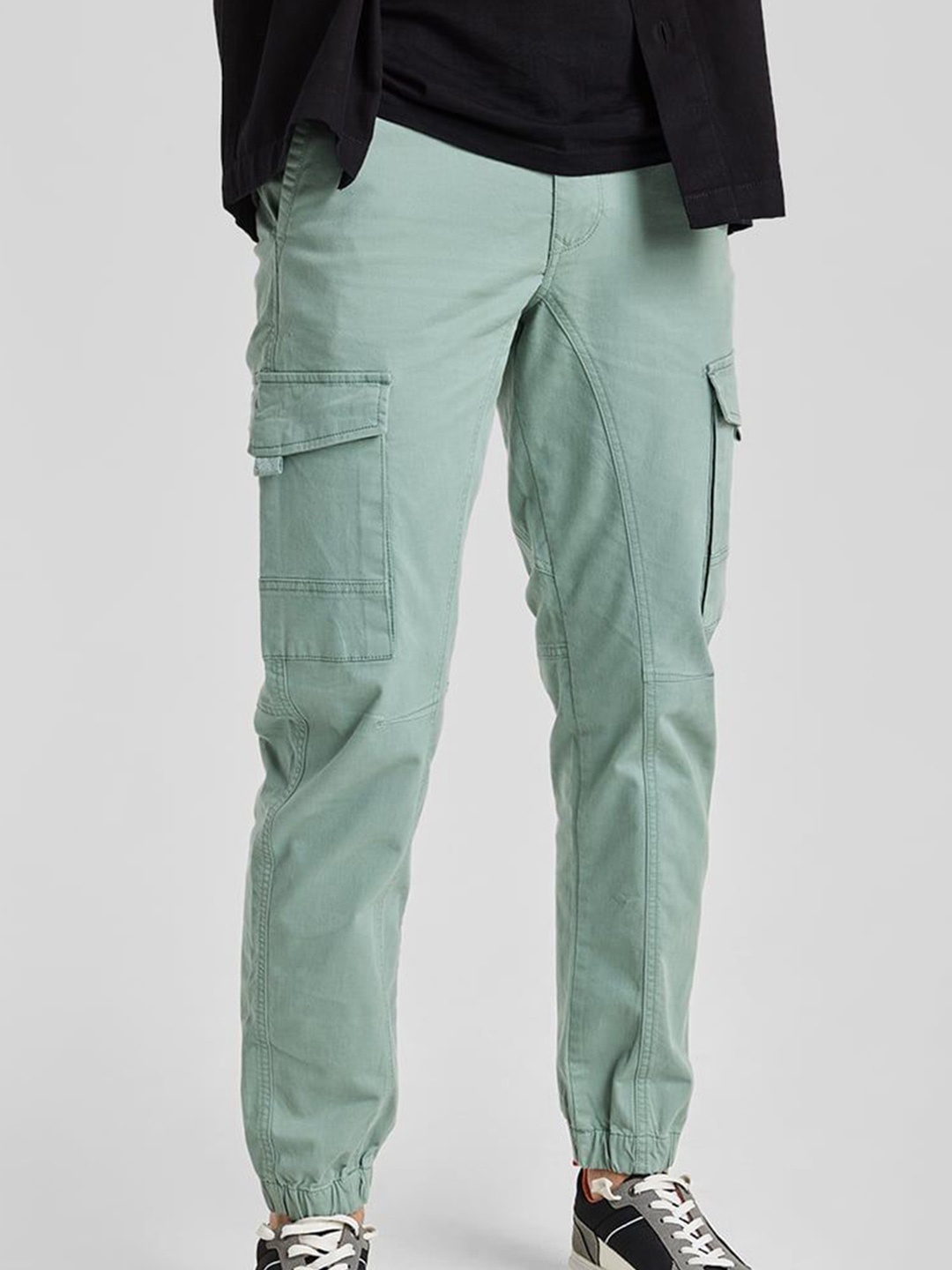 

Snitch Men Smart Slim Fit Cargos Trouser, Green