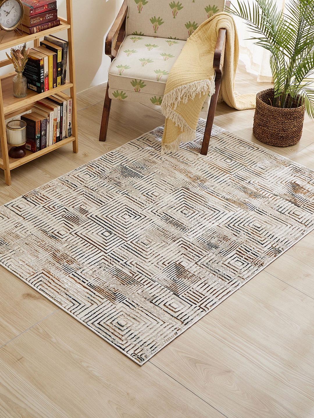 

Home Centre Zephyr Camden Beige & Black Geometric Printed Rectangular Woven Carpet