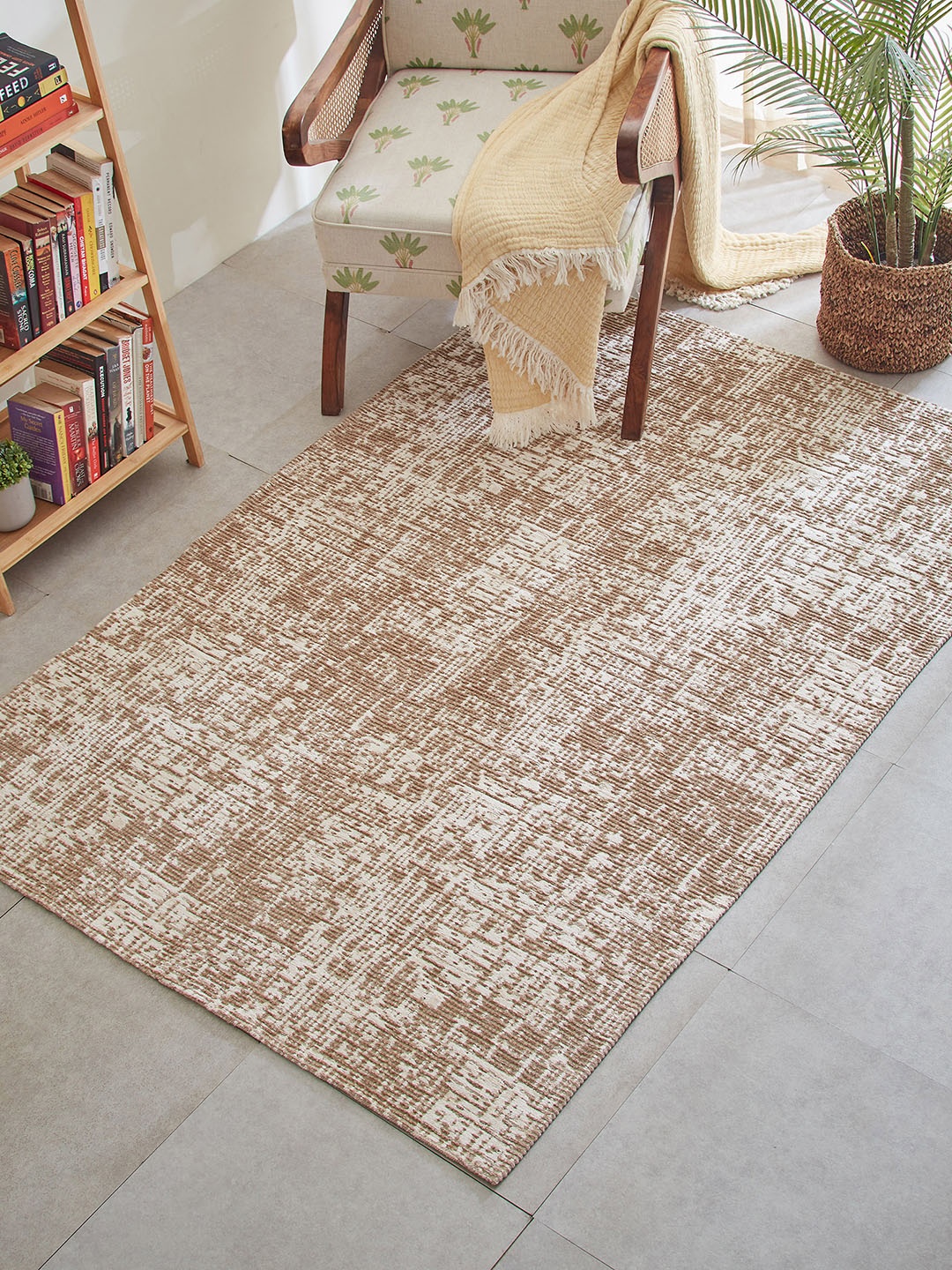 

Home Centre Exotica Farrago Brown & Beige Abstract Printed Rectangular Woven Carpet