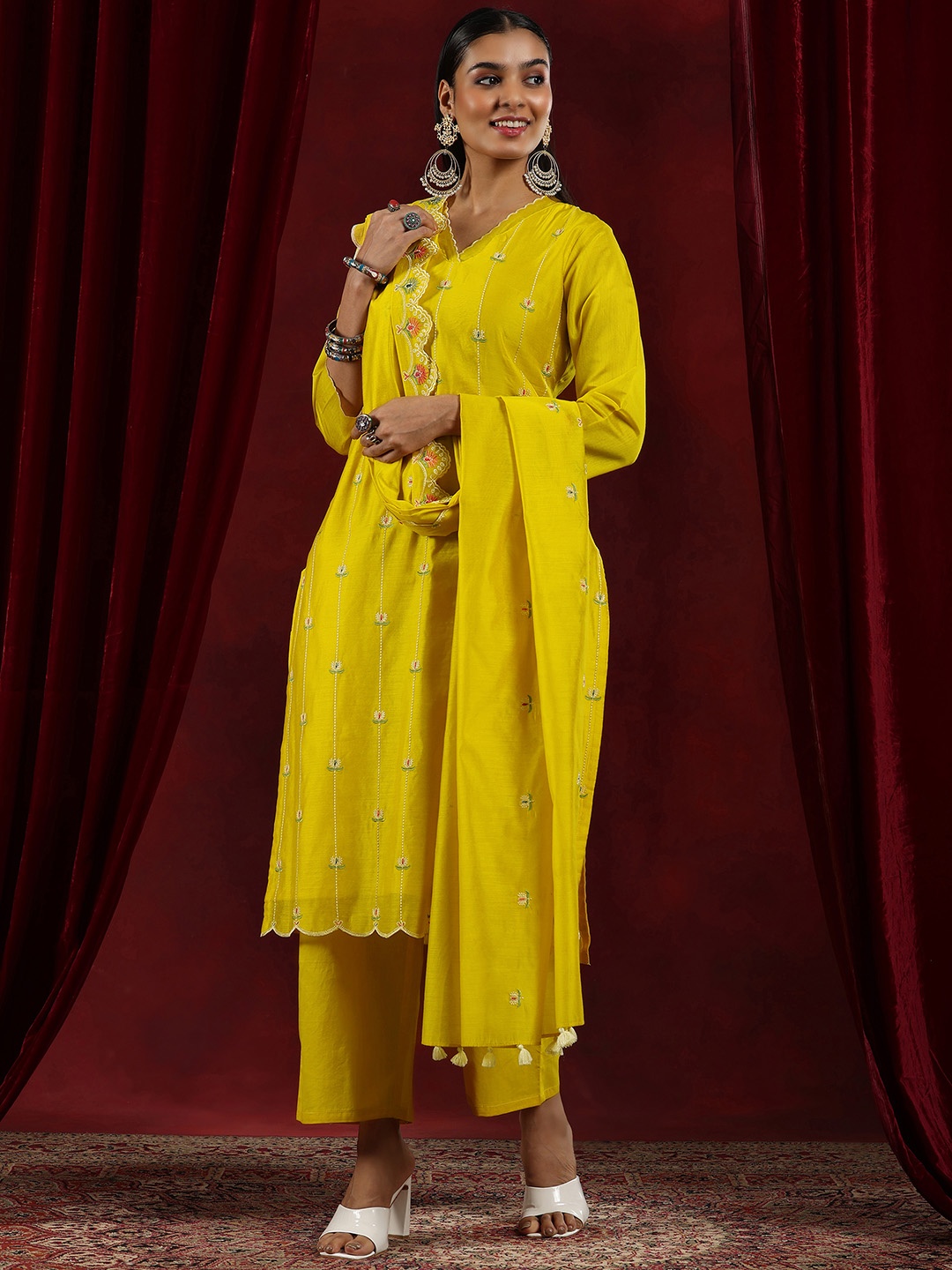 

Libas Art Floral Embroidered V-Neck Regular Chanderi Silk Kurta With Trouser With Dupatta, Mustard
