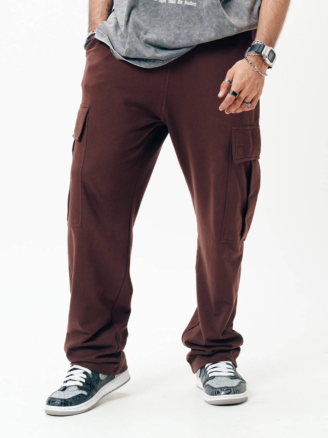 

FREAKINS Men Loose Fit High-Rise Cotton Cargo Trouser, Brown