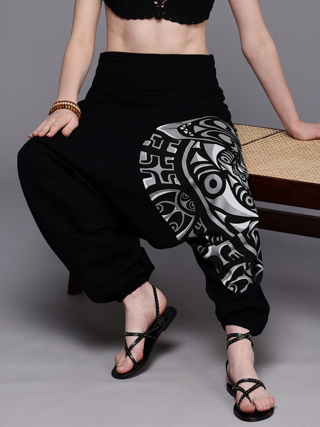 

The Veshti Company Printed Loose Fit Pure Cotton Harem Pants, Black