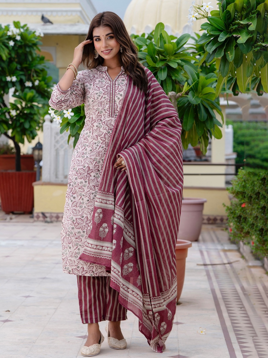 

Kohsh Floral Printed Pure Cotton Straight Kurta With Trousers & Dupatta, Burgundy