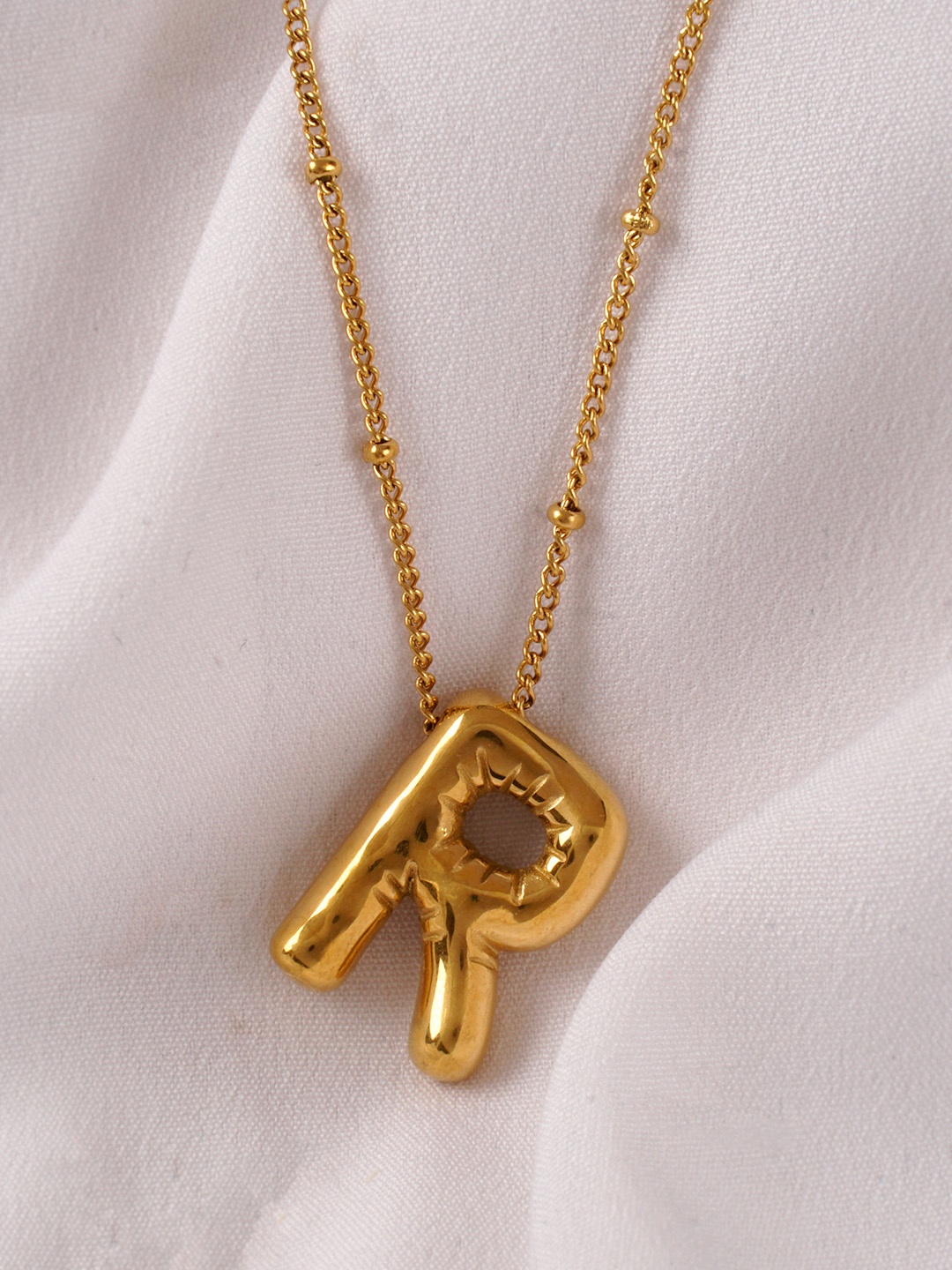

AQUASTREET 18K Gold Plated Waterproof Anti Tarnish Balloon R Necklace