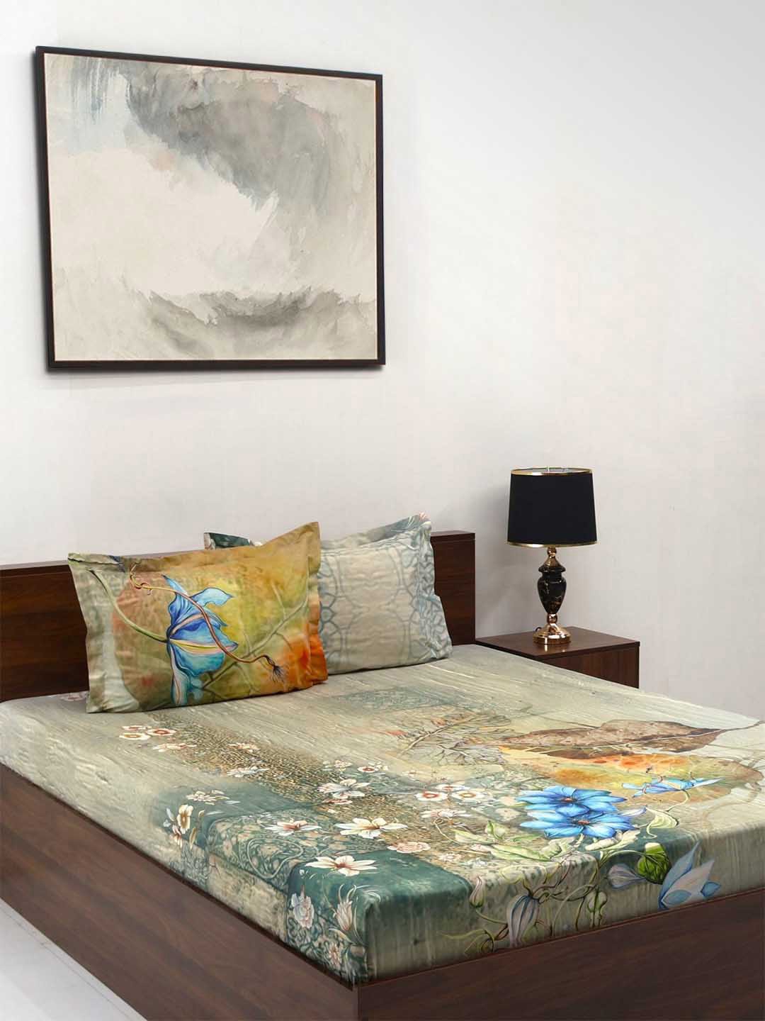 

BOMBAY DYEING Fantasque Grey Floral Printed Cotton180 TC King Bedsheet Set 2.74 x 2.74 m