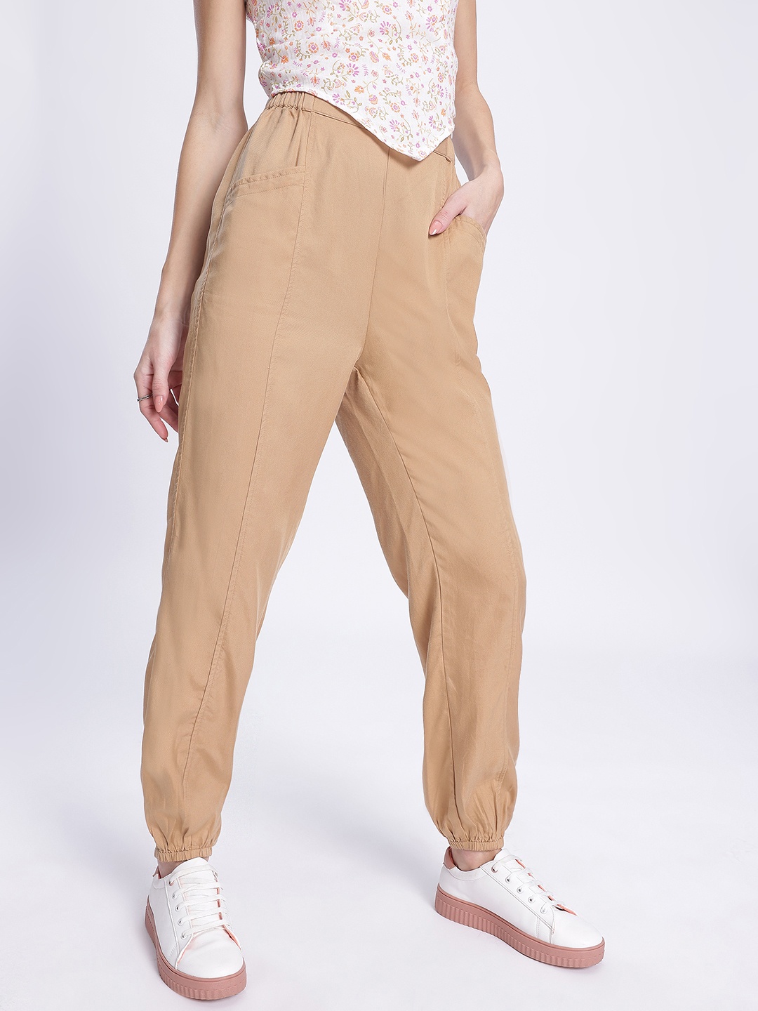 

DressBerry Women Tailored Tranquility Jogger Style Trousers, Beige