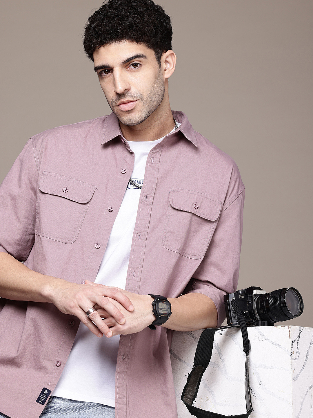 

Roadster Men Relaxed Fit Casual Shirt, Pink