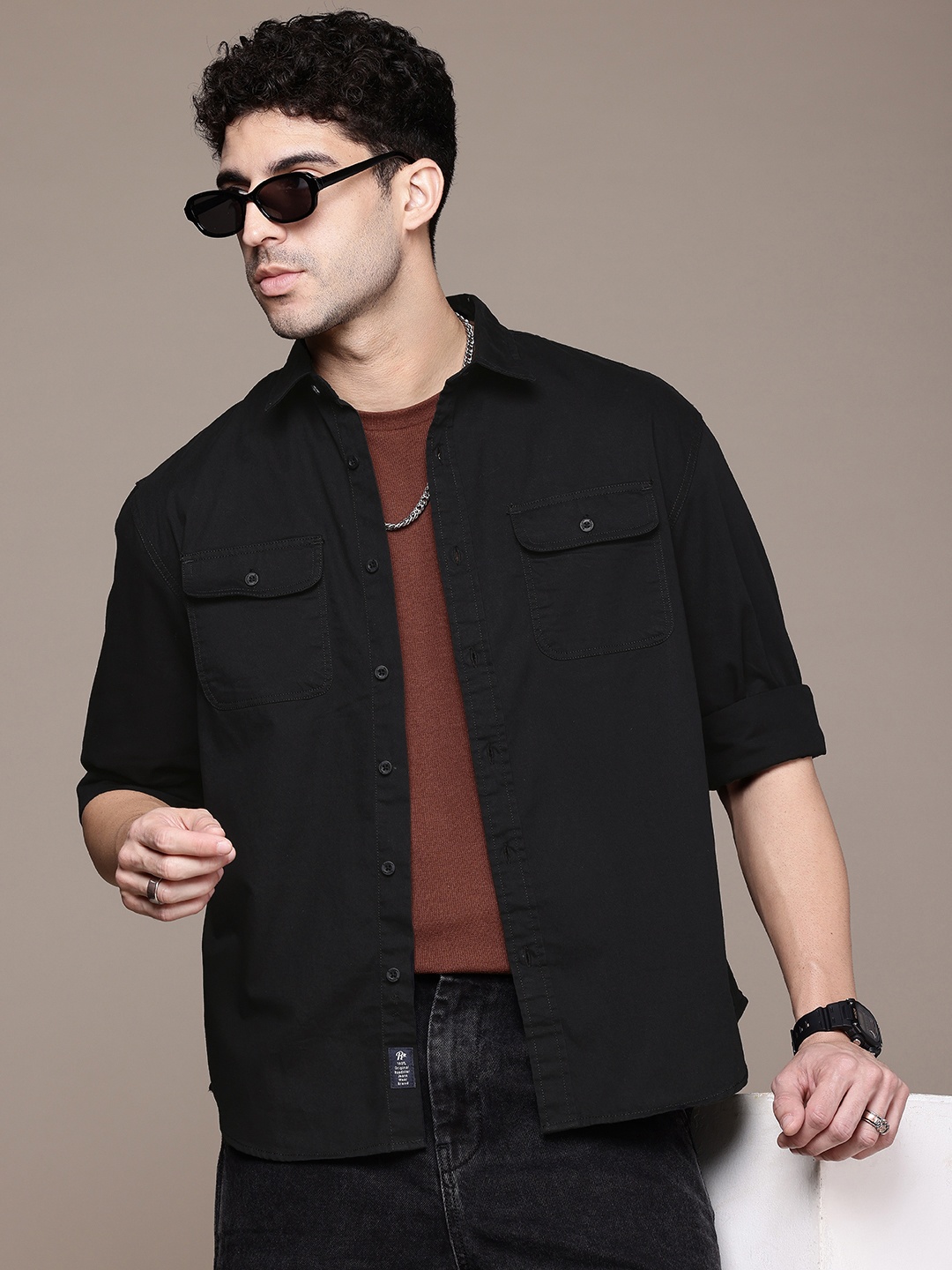 

Roadster Men Relaxed Fit Casual Shirt, Black