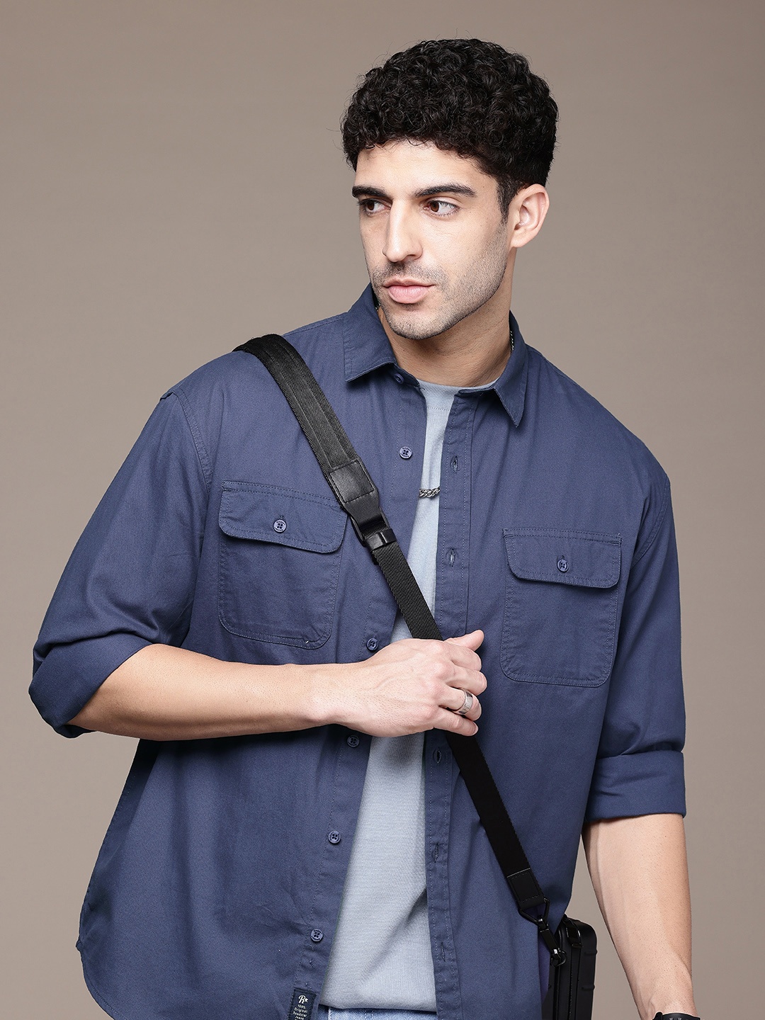 

Roadster Men Relaxed Fit Casual Shirt, Blue