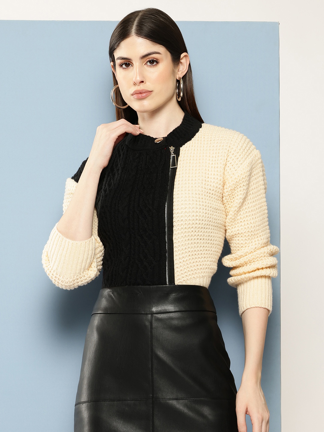 

Chemistry Women Colourblocked Woollen Cardigan, Black