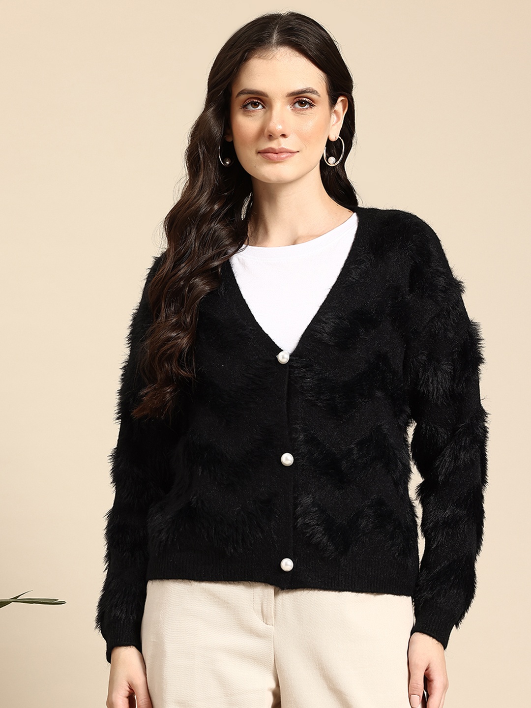 

Mast & Harbour Boucle Woollen Cardigan with Fuzzy Detail, Black