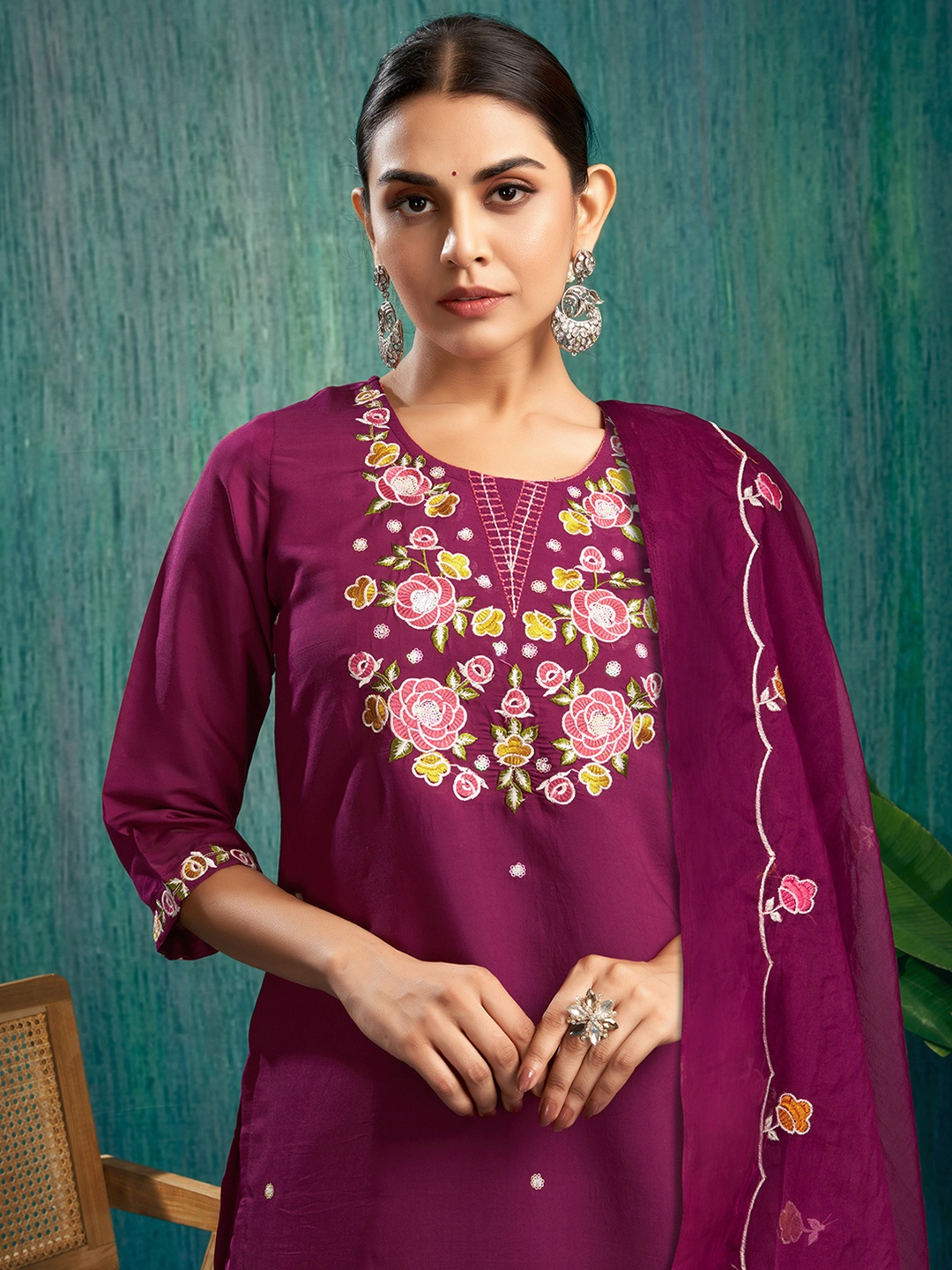 

KALINI Ethnic Motifs Embroidered Straight Sequinned Kurta with Trousers & Dupatta, Purple