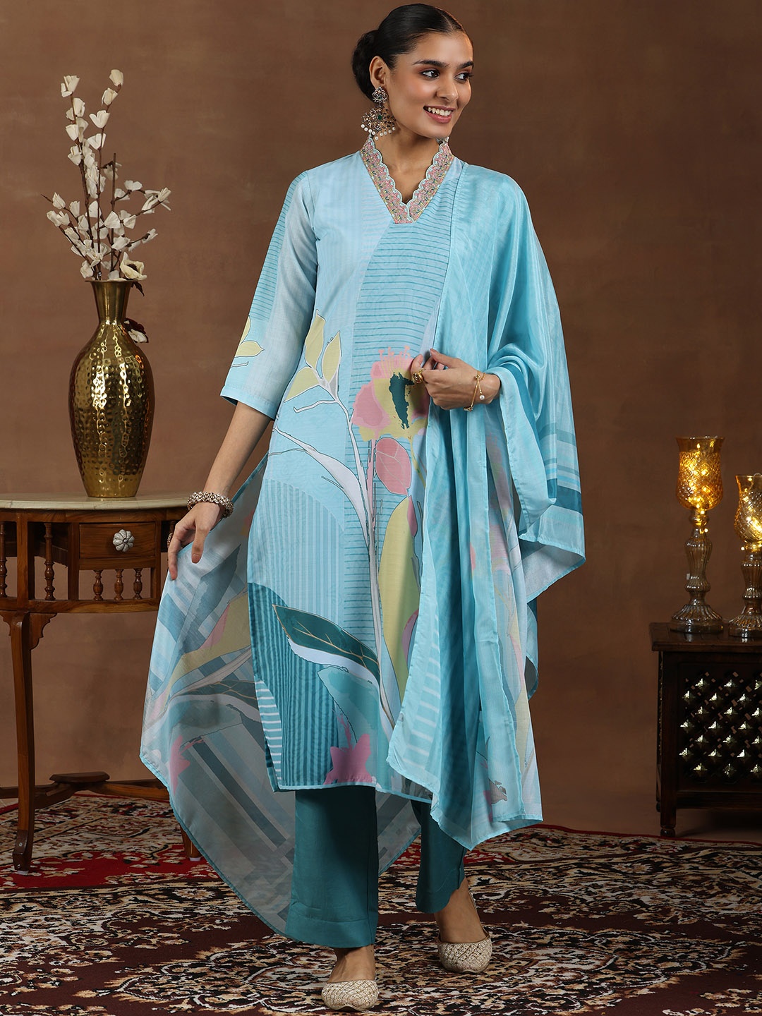 

Libas Floral Printed Zari V-Neck Straight Kurta With Trouser & Dupatta, Turquoise blue