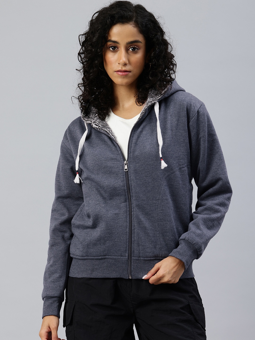 

ADBUCKS Solid Hooded Sweatshirt, Grey melange