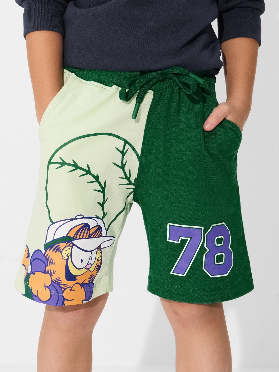 

The Souled Store Boys Printed Garfield Shorts, Green