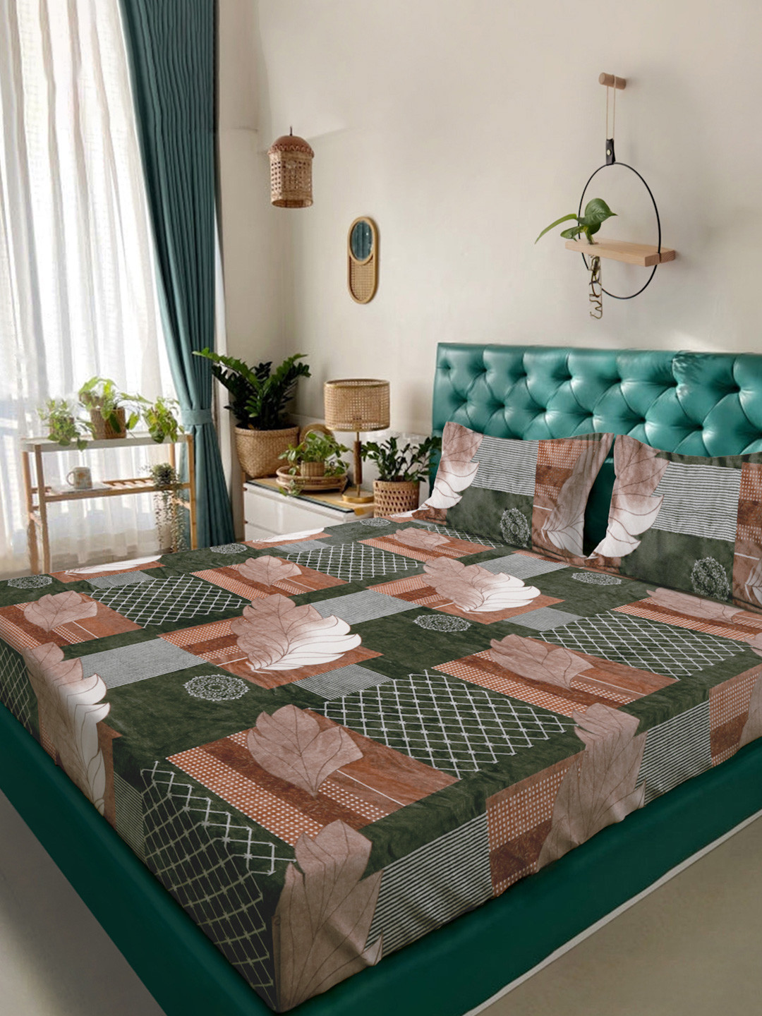 

KLOTTHE Olive Green & Brown Printed Fitted Double King Wool Bedsheets with 2 Pillow Covers