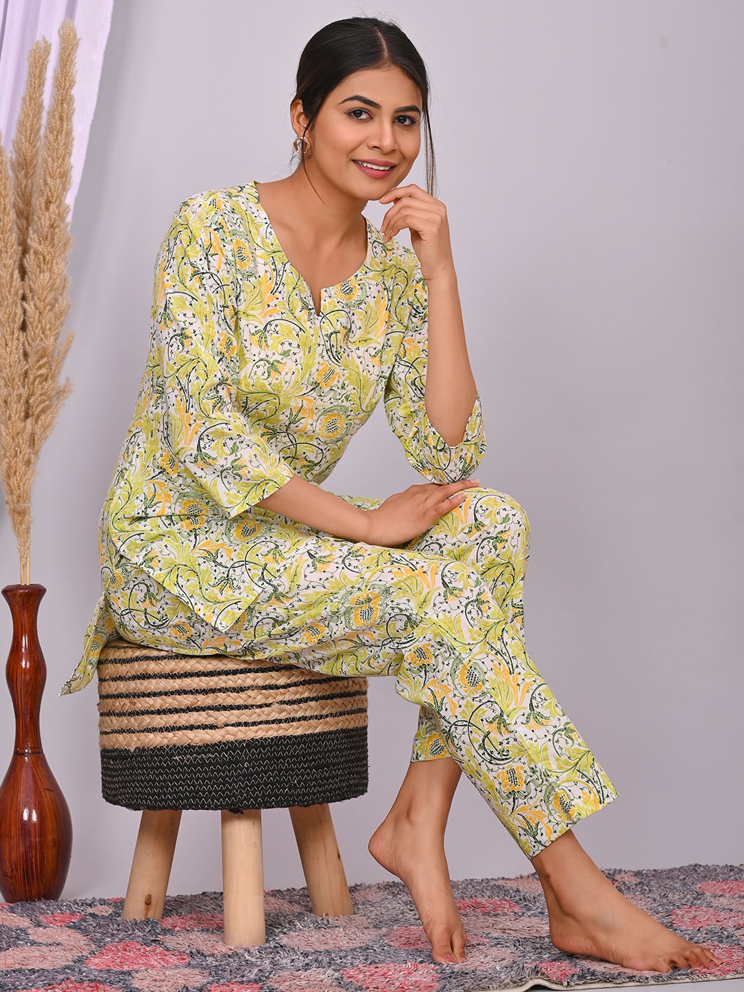 

Bhoolft Women Printed Night suit, Yellow
