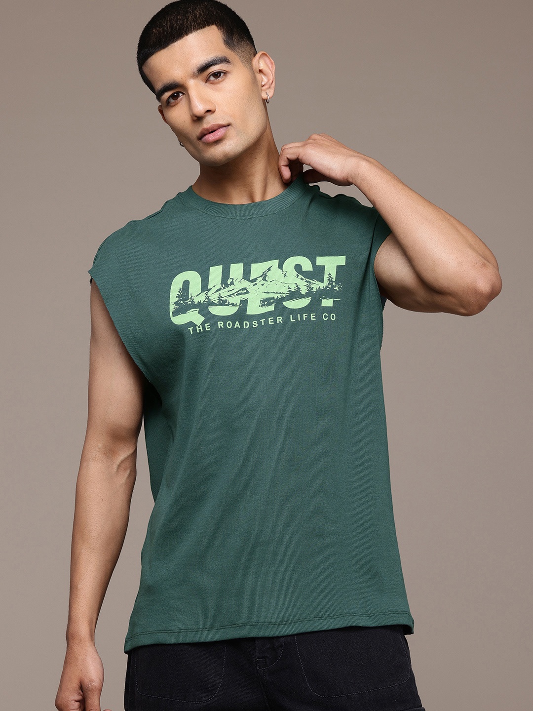 

The Roadster Lifestyle Co. Men Printed Pure Cotton Relaxed Fit T-shirt, Green