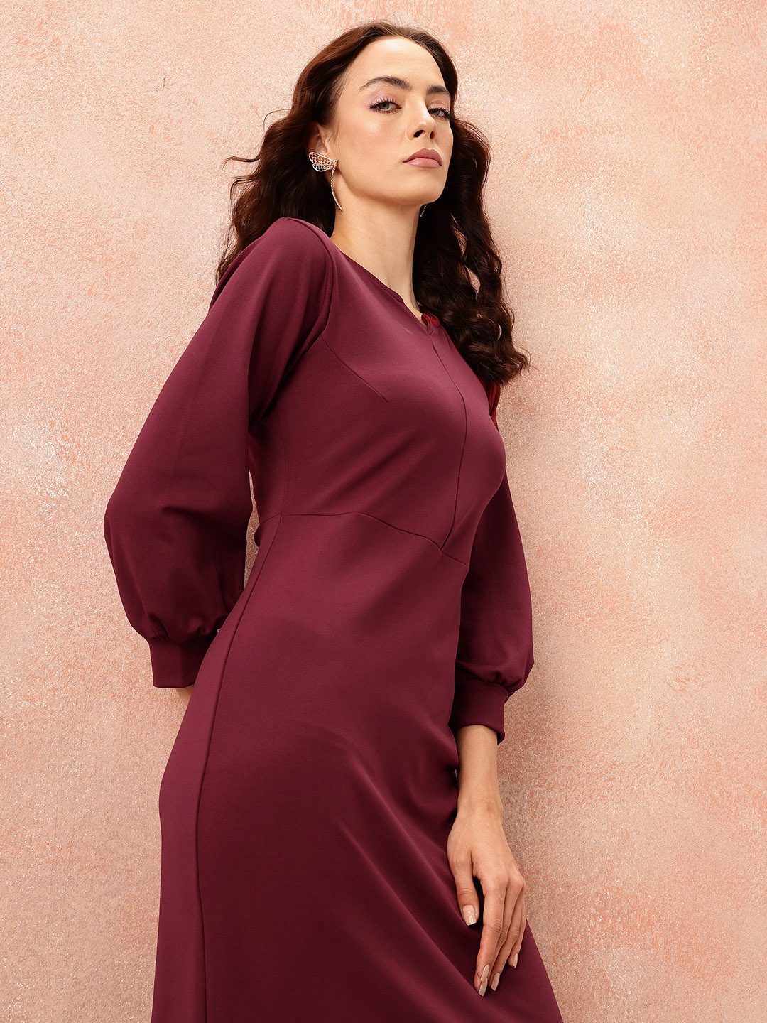 

all about you Notched Round Neck Cuffed Sleeves Sheath Dress with Back Sllit, Maroon