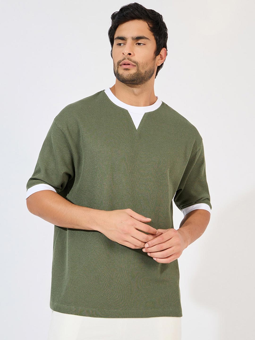 

Styli Men Solid Round Neck Cotton Oversized T-shirt, Olive