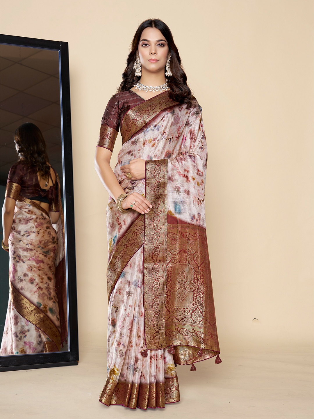 

ETHNIC TODAY Floral Zari Saree, Brown