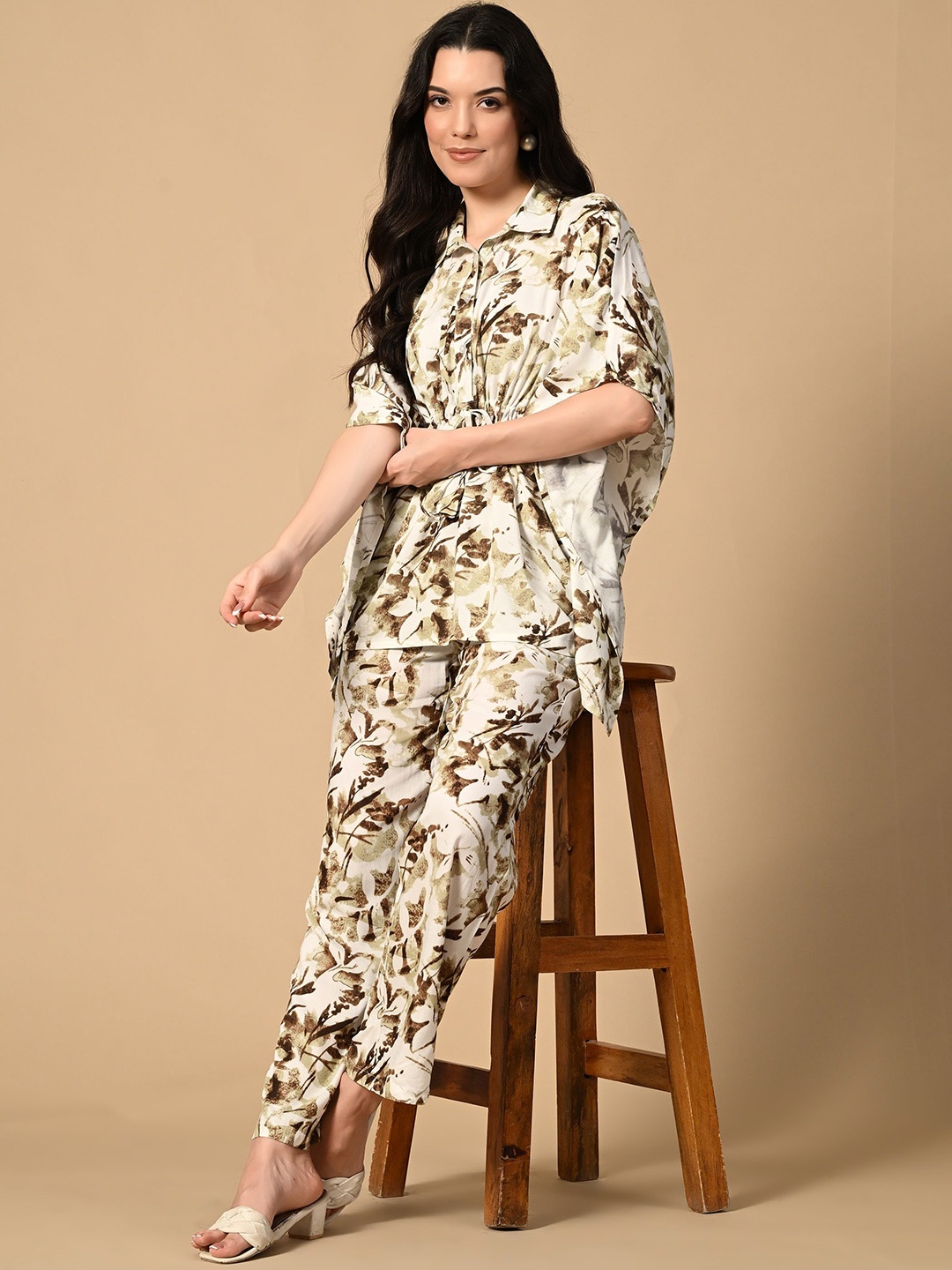 

PANDORNA Printed Shirt Collar Neck Short Sleeves Tunic With Trouser, White