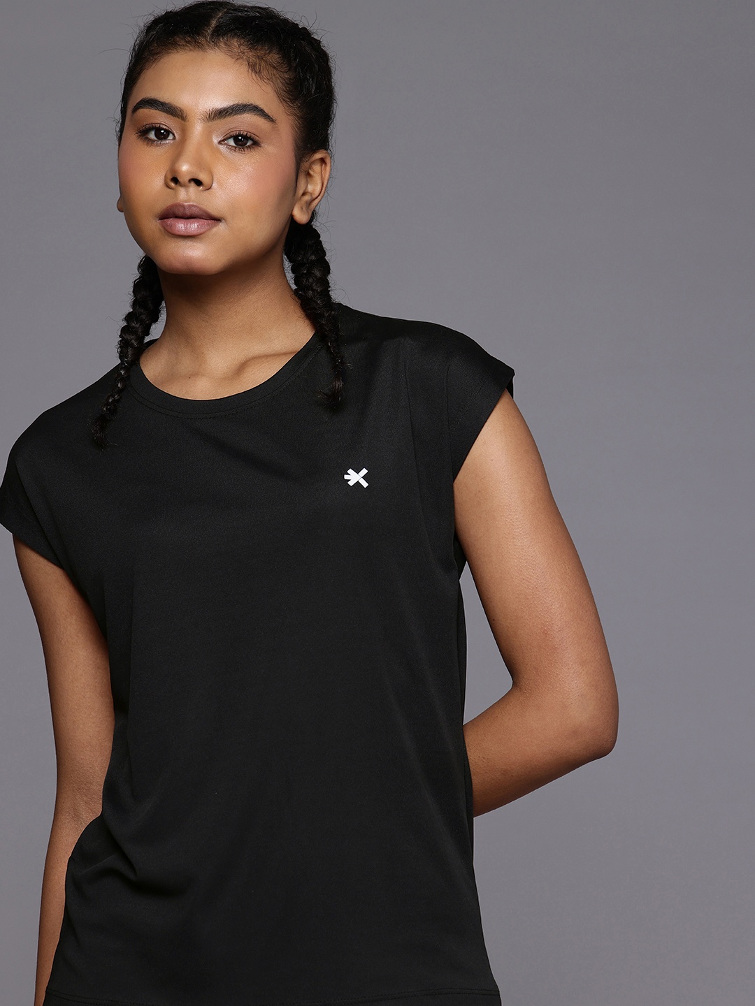 

HRX by Hrithik Roshan Extended Sleeves Rapid-Dry Training T-Shirt, Black