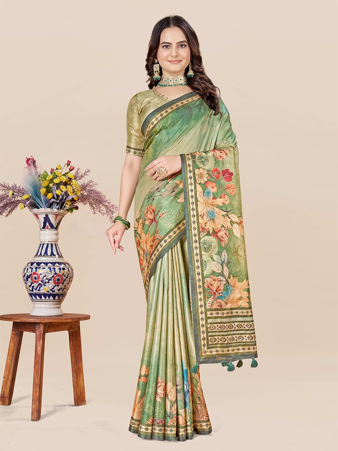 

ETHNIC TODAY Floral Zari Art Silk Saree, Green