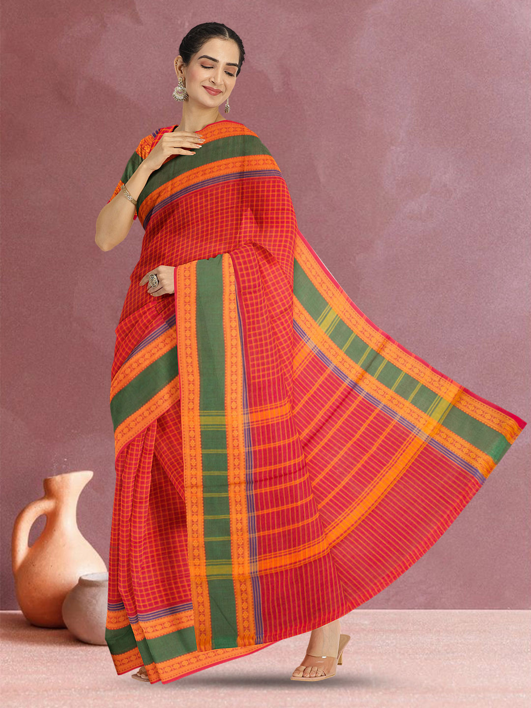 

Avishya Woven Design Pure Cotton Saree, Red