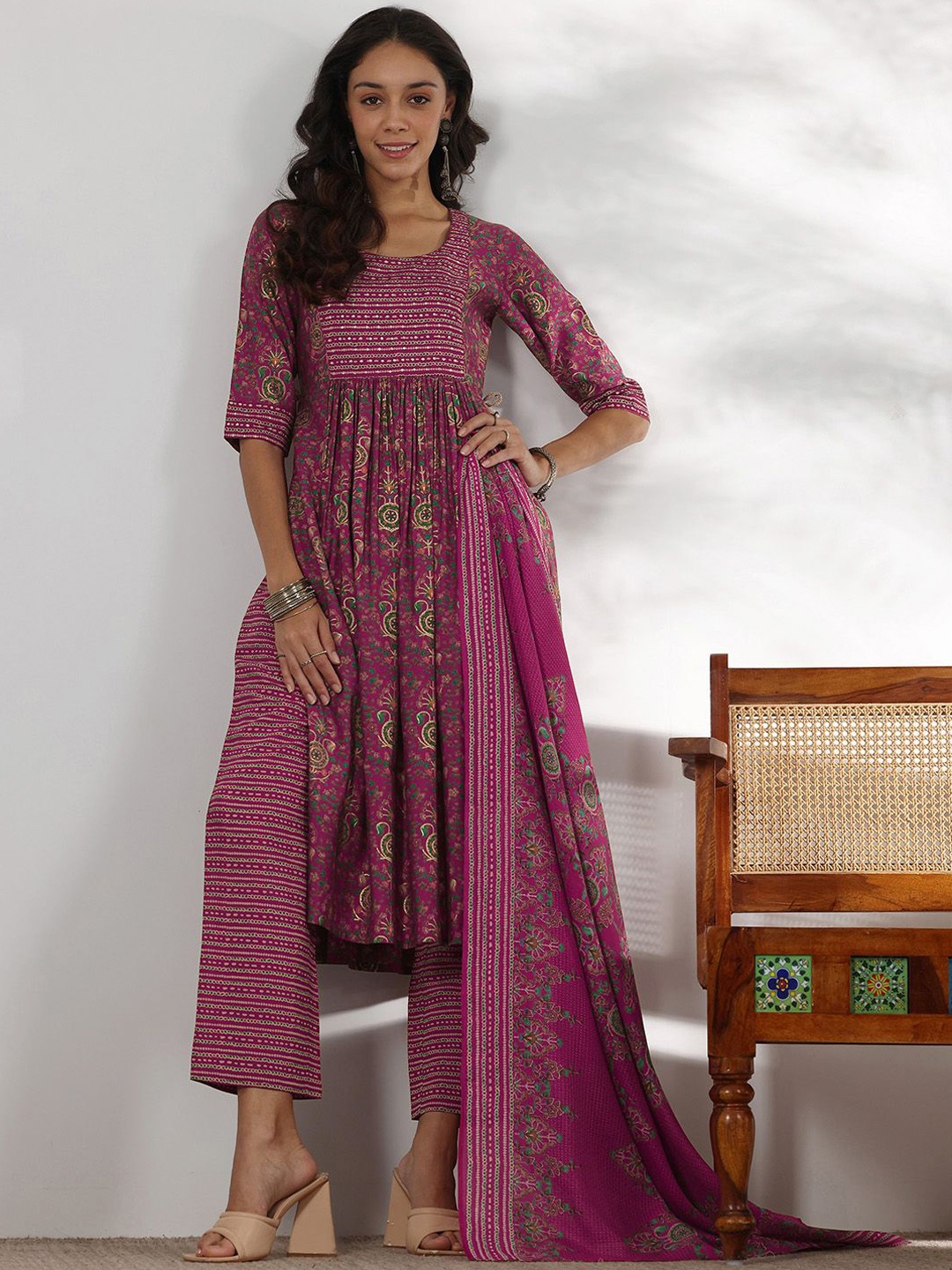 

Libas Pink Floral Printed Pleated Sequinned Straight Kurta with Trousers & Dupatta