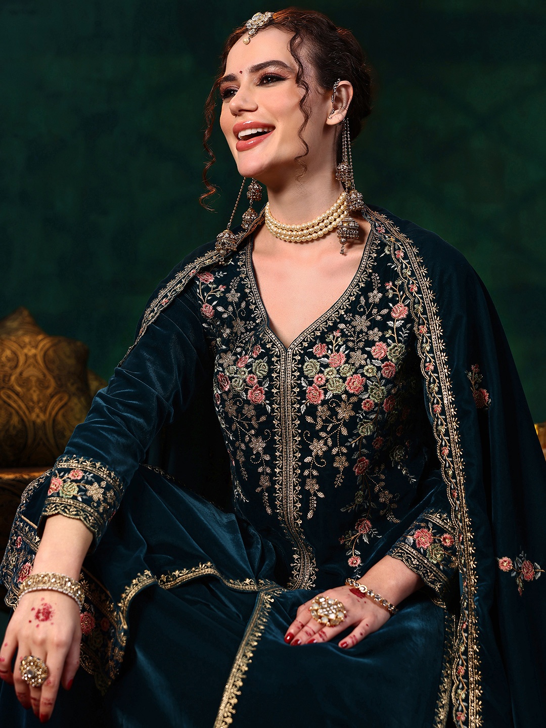 

Libas Floral Embroidered Panelled Velvet Kurta With Skirt & Dupatta, Teal