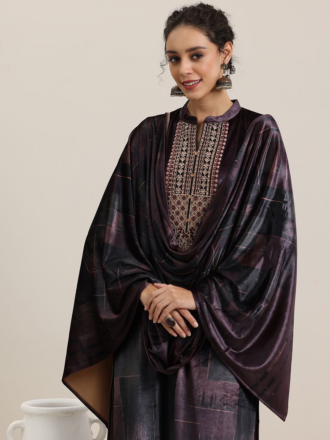 

Libas Purple Floral Embroidered Mandarin Collar Velvet Kurta with Trousers & Dupatta