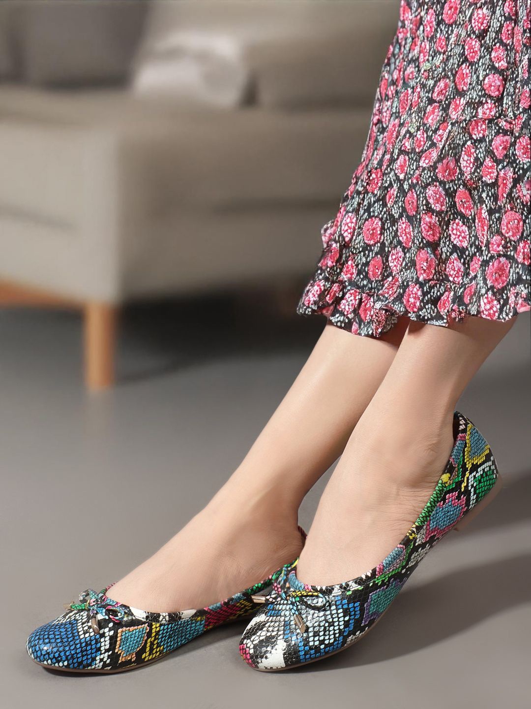 

Carlton London Women Colourblocked Ballerinas with Bows Flats, Multi