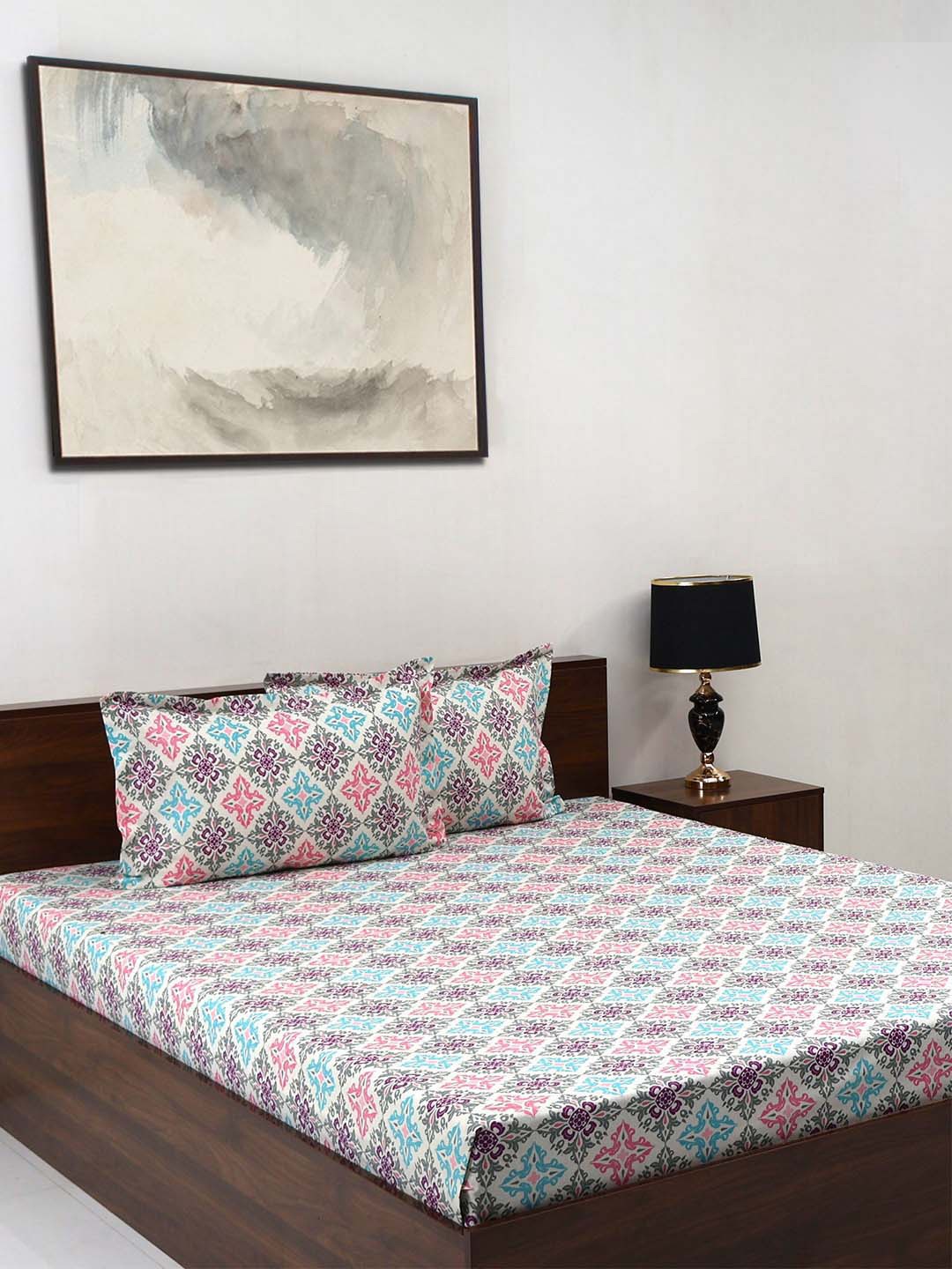 

BOMBAY DYEING Aster Sea Green Geometric 100 TC Cotton Queen Bedsheet Set-2.24 m X 2.44 m