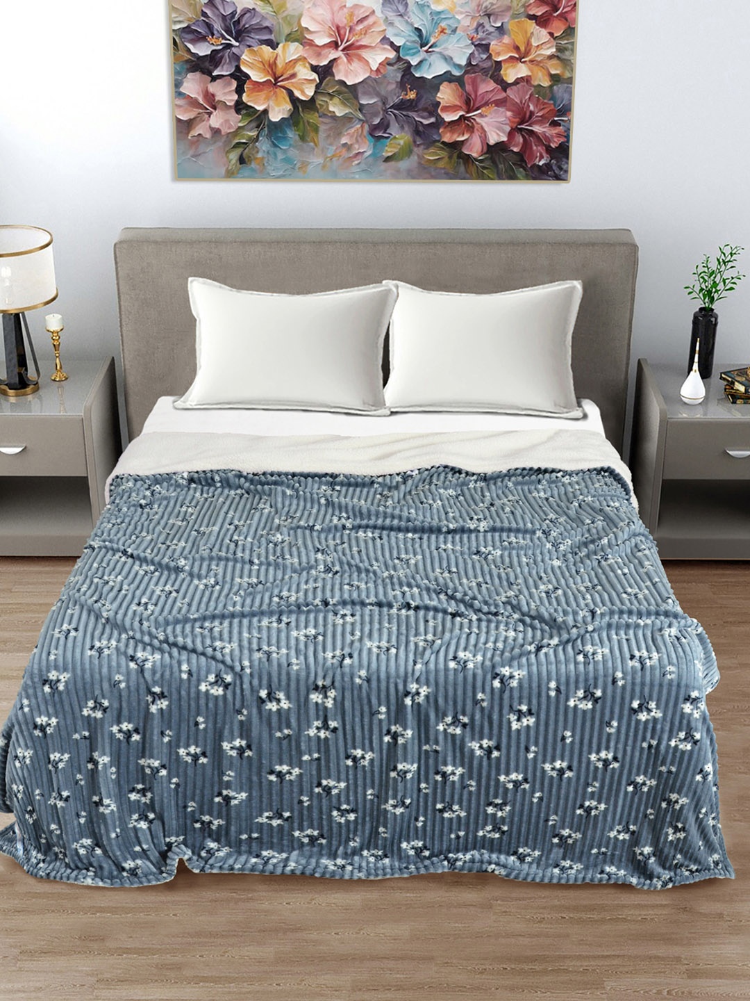 

FABINALIV Blue & White Floral Woollen Mild Winter 400 GSM Double Bed Comforter