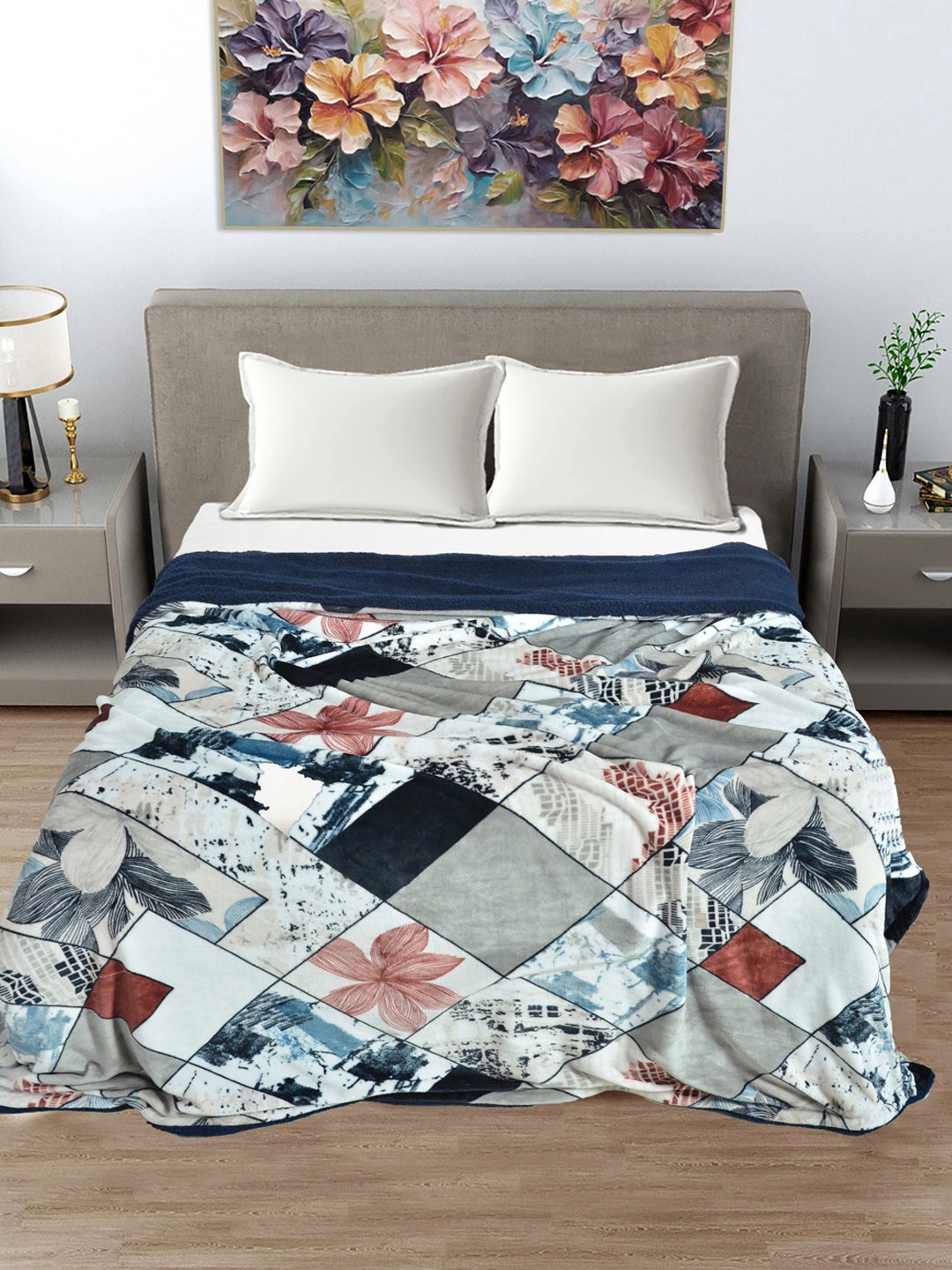 

FABINALIV White & Blue Geometric Woollen Mild Winter 400 GSM Double Bed Comforter