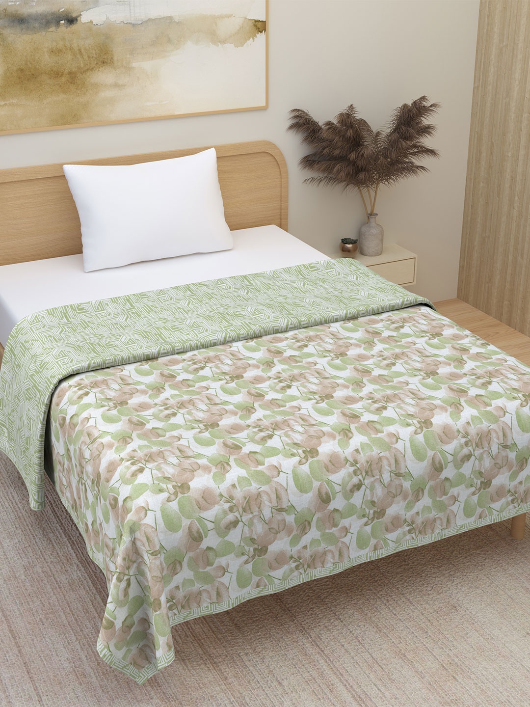 

Plarsh Comfort Green Floral Premium Soft 300 GSM Pure Cotton Reversible Single Bed Dohar