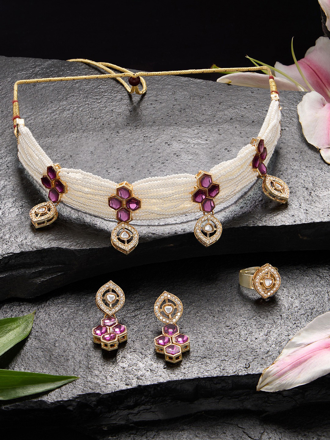 

Zaveri Pearls Gold-Plated Kundan-Studded & Beaded Multistrand Choker Jewellery Set