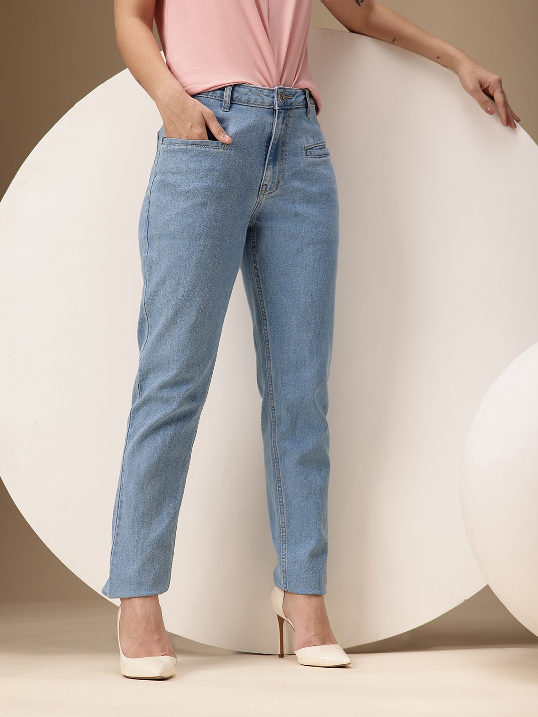 

Chemistry Women Boyfriend Fit High-Rise Light Fade Stretchable Jeans, Blue